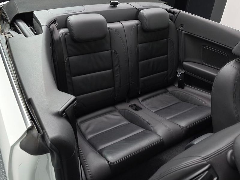 2013 Volkswagen Golf 2.0 TDI Cabriolet photo 11