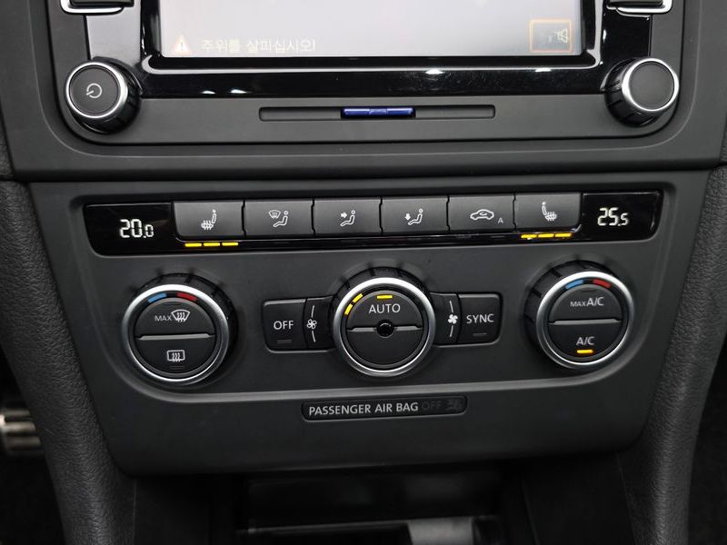 2013 Volkswagen Golf 2.0 TDI Cabriolet photo 15