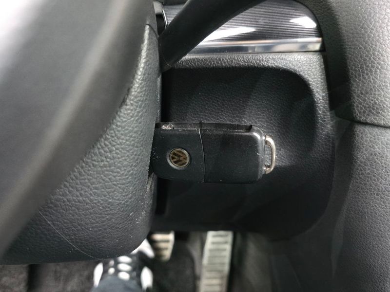 2013 Volkswagen Golf 2.0 TDI Cabriolet photo 16