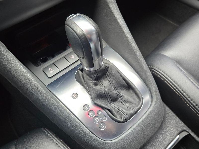 2012 Volkswagen Golf 2.0 TDI photo 9