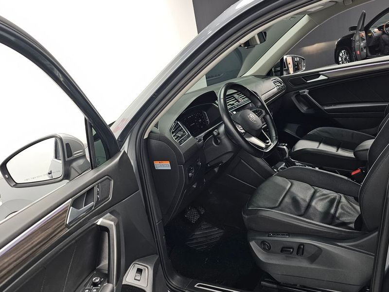 2023 Volkswagen Tiguan 2.0 TSI Prestige photo 10
