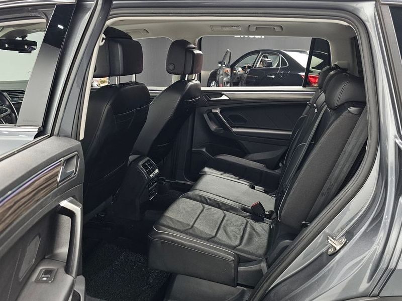 2023 Volkswagen Tiguan 2.0 TSI Prestige photo 11