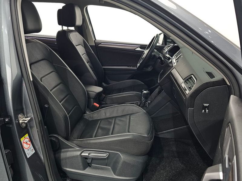 2023 Volkswagen Tiguan 2.0 TSI Prestige photo 12