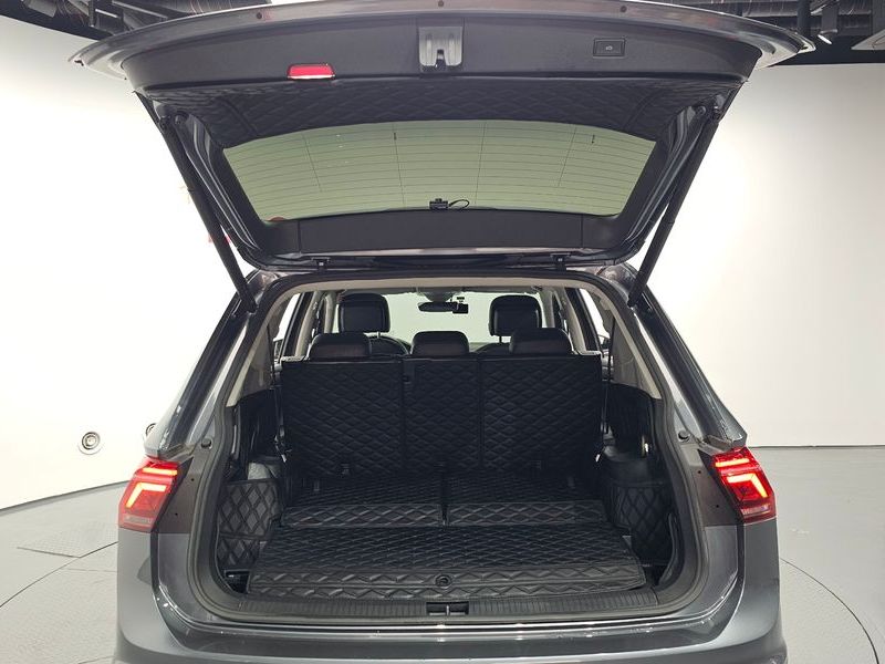 2023 Volkswagen Tiguan 2.0 TSI Prestige photo 20