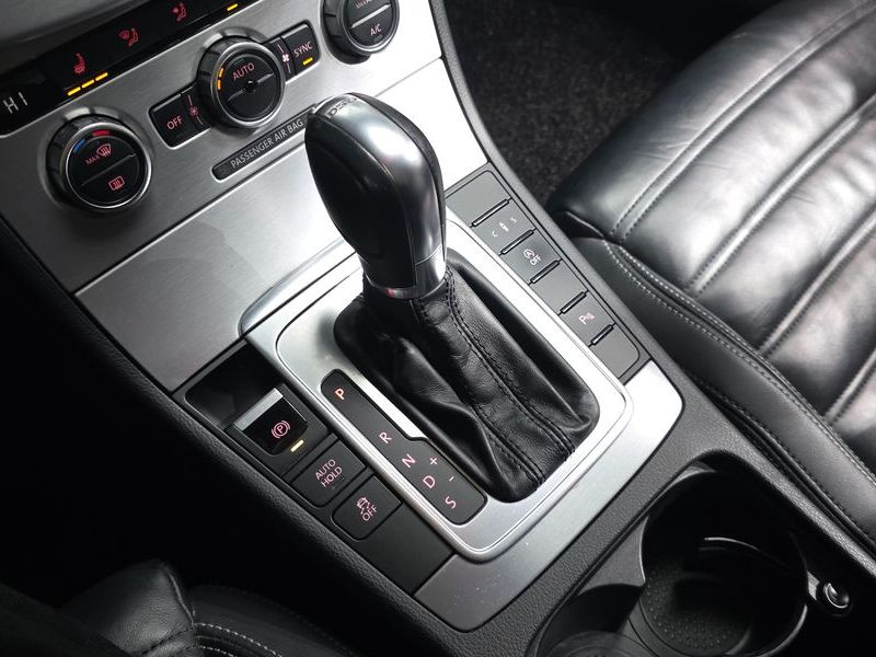 2014 Volkswagen New CC 2.0 TDI BlueMotion photo 9