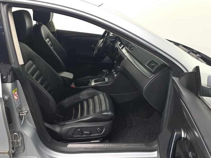 2014 Volkswagen New CC 2.0 TDI BlueMotion photo 11