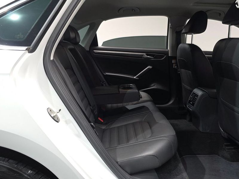 2018 Volkswagen Passat 2.0 TSI B7 photo 11