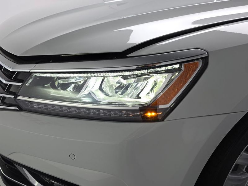 2018 Volkswagen Passat 2.0 TSI B7 photo 22