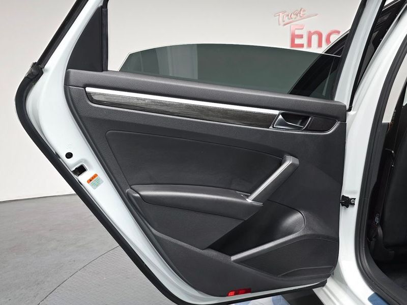 2018 Volkswagen Passat 2.0 TSI B7 photo 25