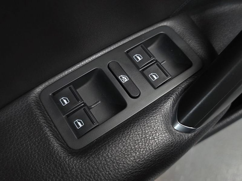 2018 Volkswagen Passat 2.0 TSI B7 photo 27