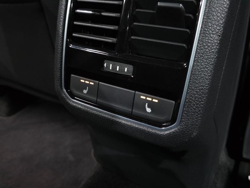 2018 Volkswagen Passat 2.0 TSI B7 photo 28
