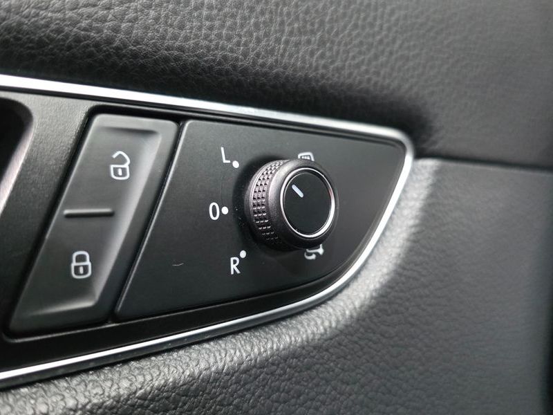 2018 Volkswagen Passat 2.0 TSI B7 photo 30