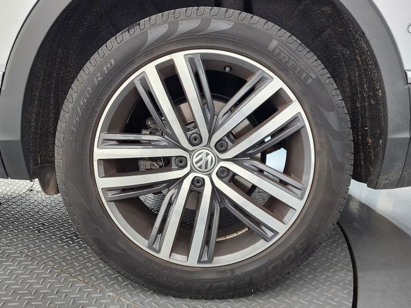 2018 Volkswagen Tiguan 2.0 TDI Prestige photo 21
