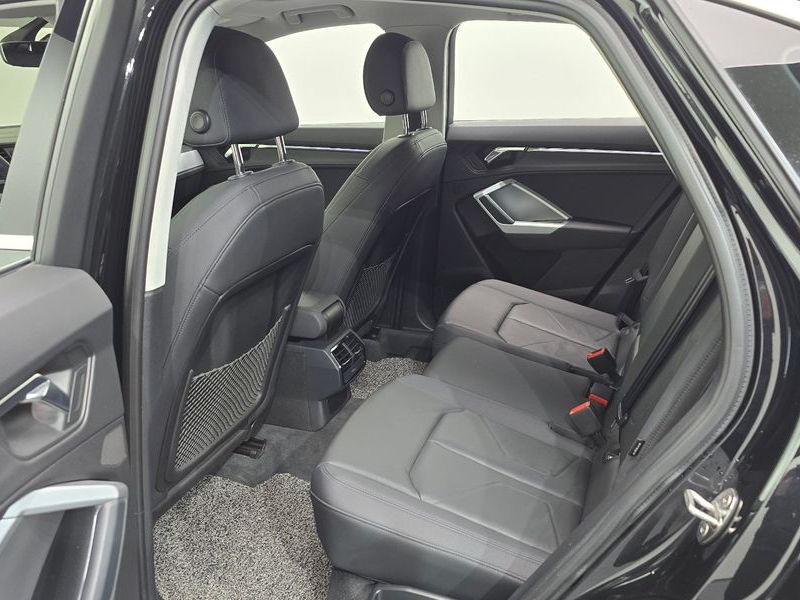 2020 Audi Q3 35 TDI Sportback photo 11