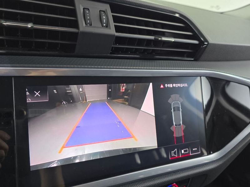 2020 Audi Q3 35 TDI Sportback photo 15