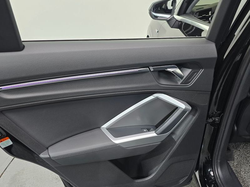 2020 Audi Q3 35 TDI Sportback photo 25