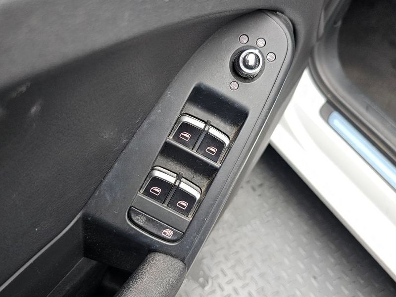 2013 Audi A4 2.0 TDI B8 photo 19
