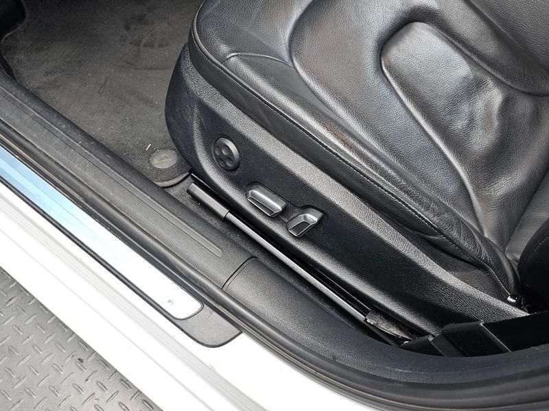 2013 Audi A4 2.0 TDI B8 photo 20