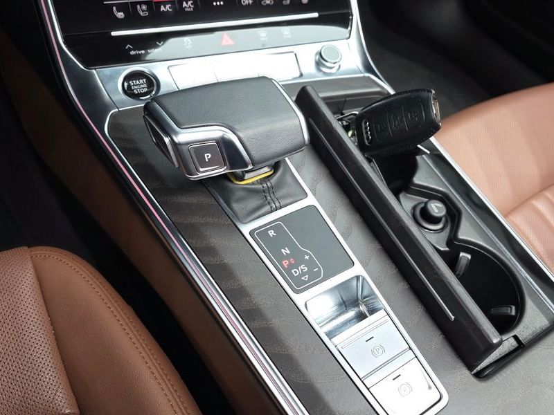 2023 Audi A6 45 TFSI Quattro Premium photo 9