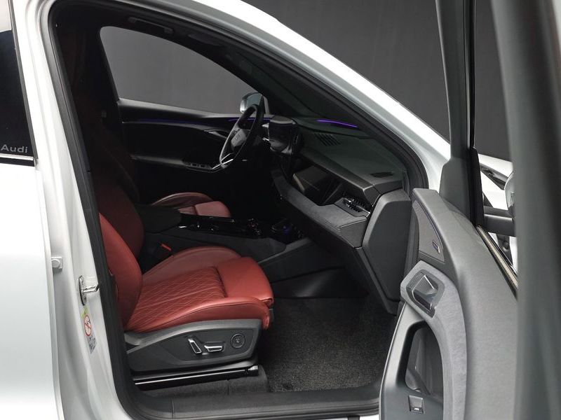 2025 Audi Q6 e-tron Quattro photo 11