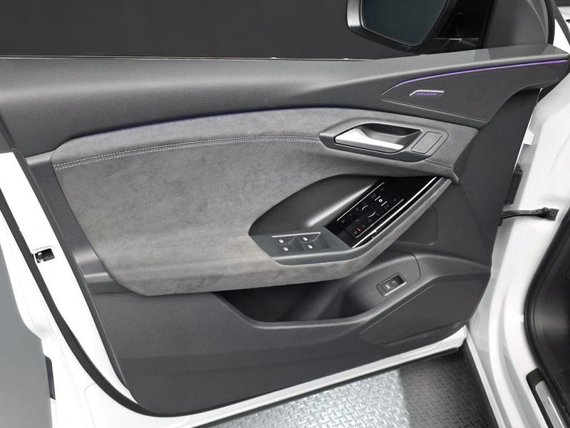 2025 Audi Q6 e-tron Quattro photo 24
