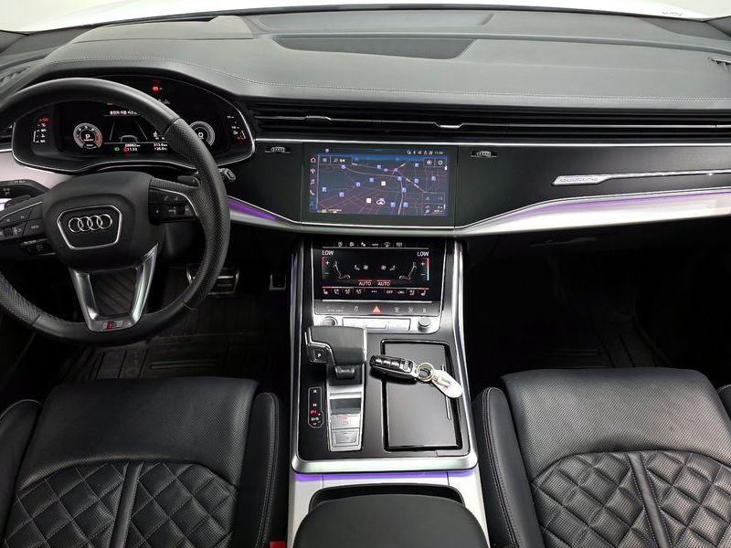 2021 Audi Q8 50 TDI Quattro Premium photo 7