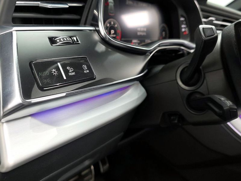 2021 Audi Q8 50 TDI Quattro Premium photo 29