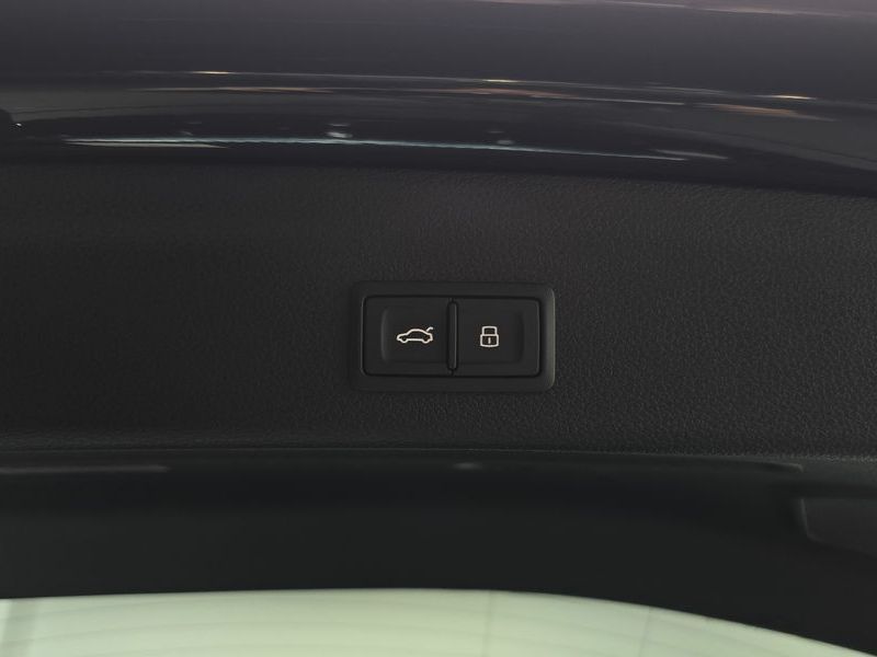 2025 Audi Q3 40 TFSI Quattro Premium photo 20