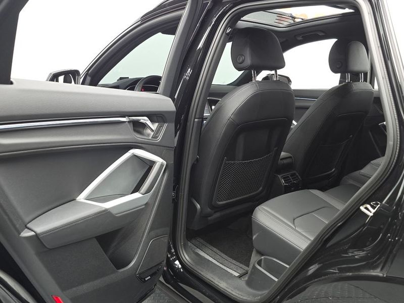 2025 Audi Q3 40 TFSI Quattro Premium photo 26