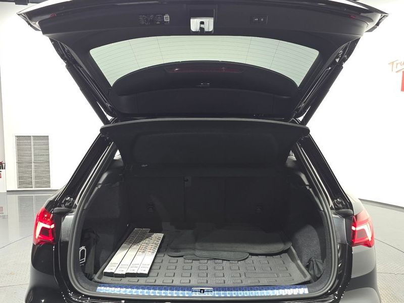 2025 Audi Q3 40 TFSI Quattro Premium photo 27