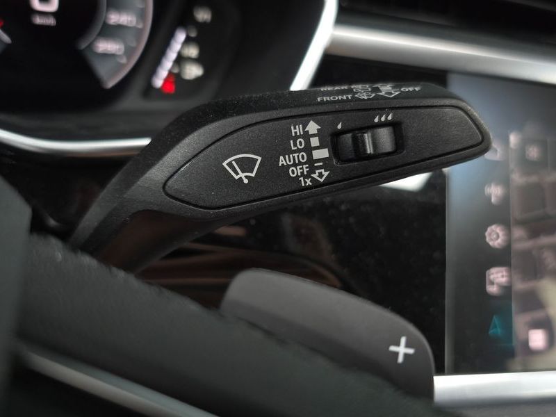 2025 Audi Q3 40 TFSI Quattro Premium photo 29
