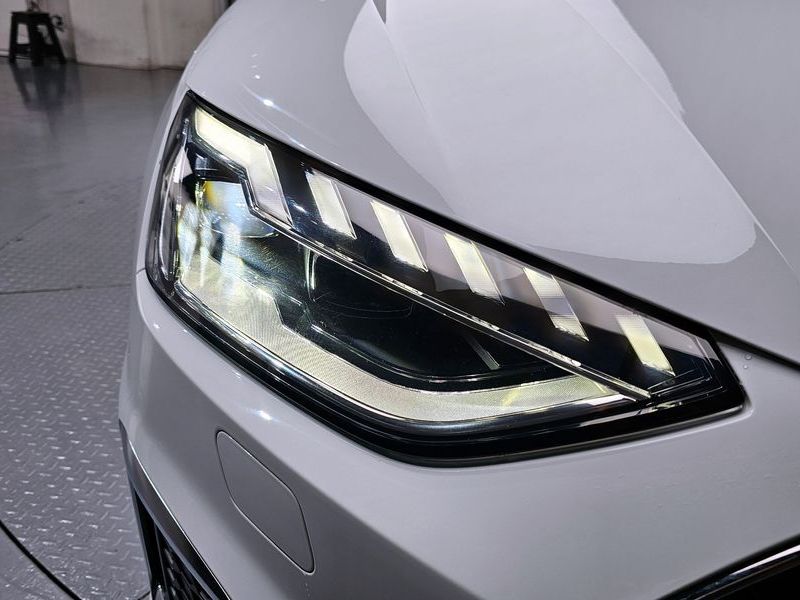 2021 Audi A4 40 TFSI Premium photo 22