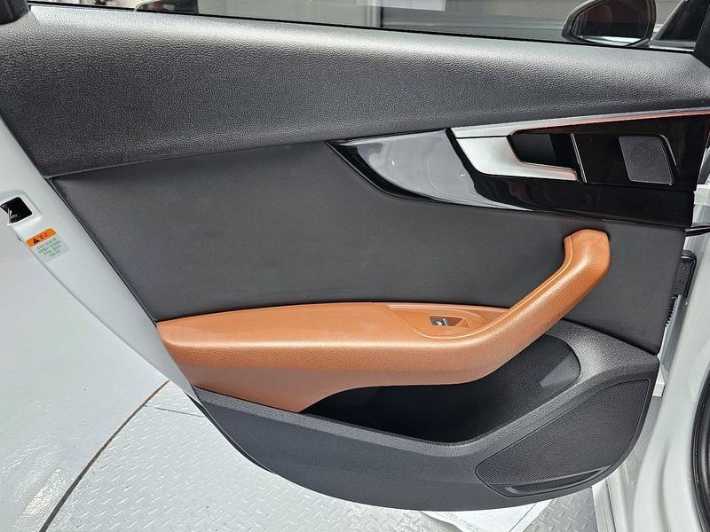 2021 Audi A4 40 TFSI Premium photo 25