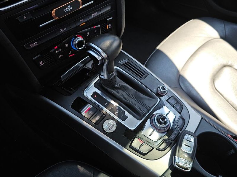 2013 Audi A4 2.0 TDI dynamic B8 photo 9