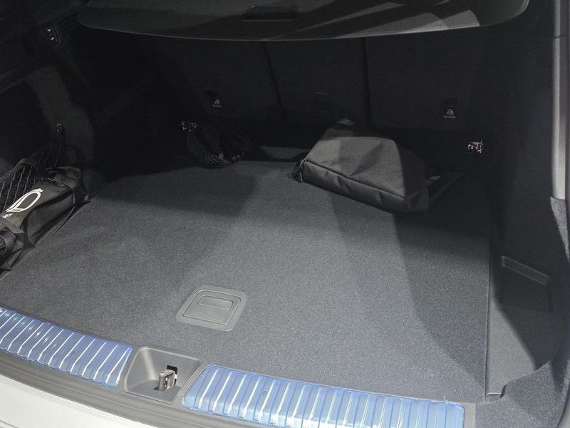 2025 Audi Q5 40 TDI Quattro S Line Black Edition photo 29