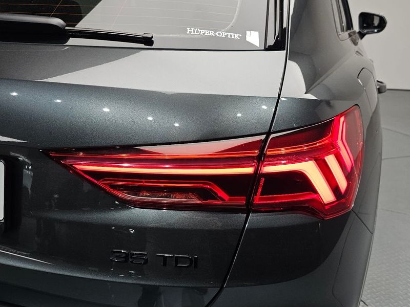 2025 Audi Q3 35 TDI Premium photo 23