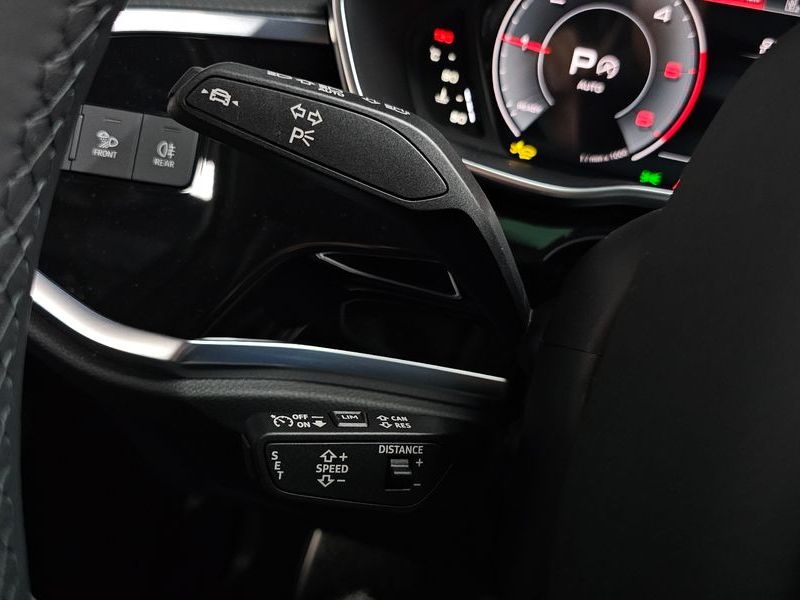 2025 Audi Q3 35 TDI Premium photo 30
