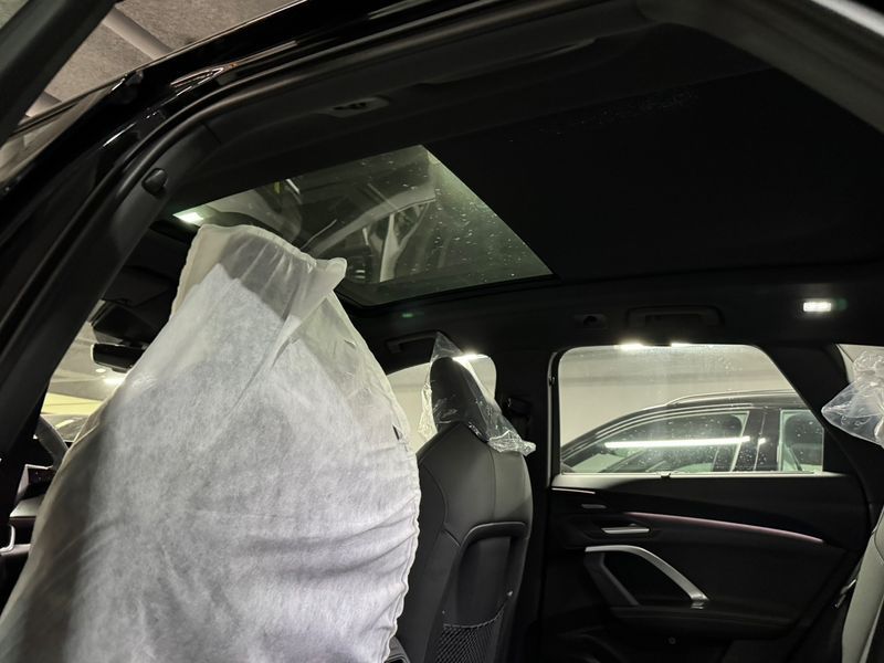 2025 Audi Q5 40 TDI Quattro S Line Black Edition photo 12