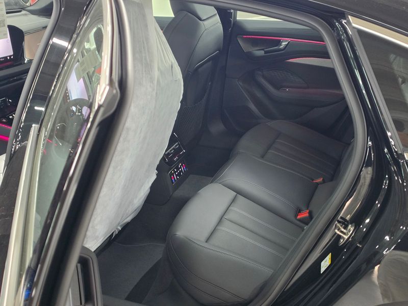 2026 Audi A6 45 TFSI Quattro S Line photo 7