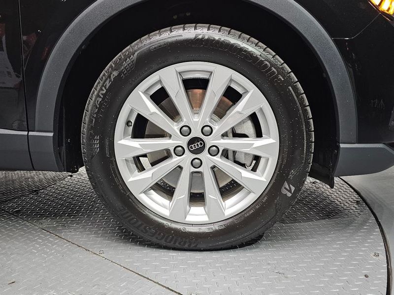 2025 Audi Q3 40 TFSI Quattro photo 21