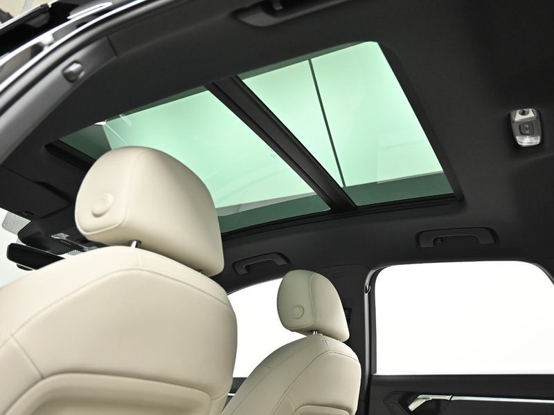 2026 Audi Q3 35 TDI Premium photo 19
