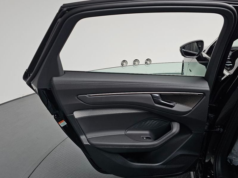 2026 Audi A6 45 TFSI Quattro S Line photo 26