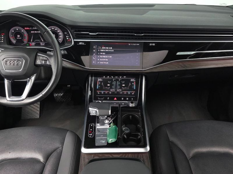 2021 Audi Q7 45 TDI Quattro Premium photo 7