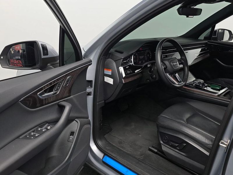 2021 Audi Q7 45 TDI Quattro Premium photo 10