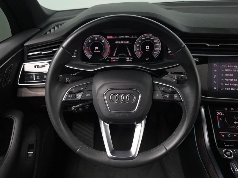 2021 Audi Q7 45 TDI Quattro Premium photo 15