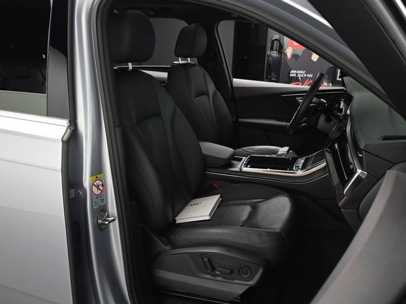 2021 Audi Q7 45 TDI Quattro Premium photo 27