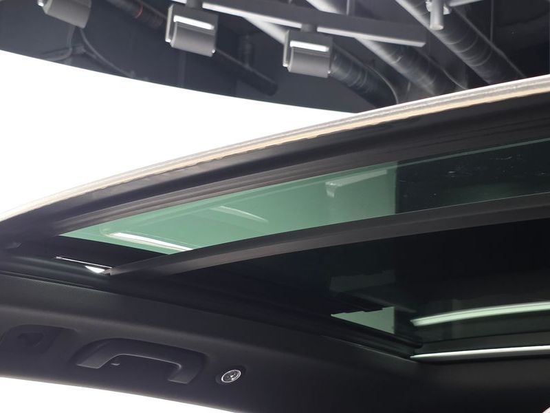2021 Audi Q7 45 TDI Quattro Premium photo 28