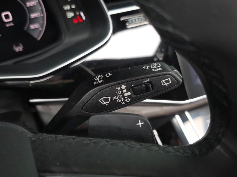 2021 Audi Q7 45 TDI Quattro Premium photo 29