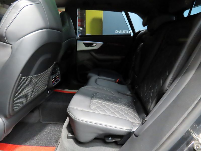 2025 Audi Q8 50 TDI Quattro Premium photo 7
