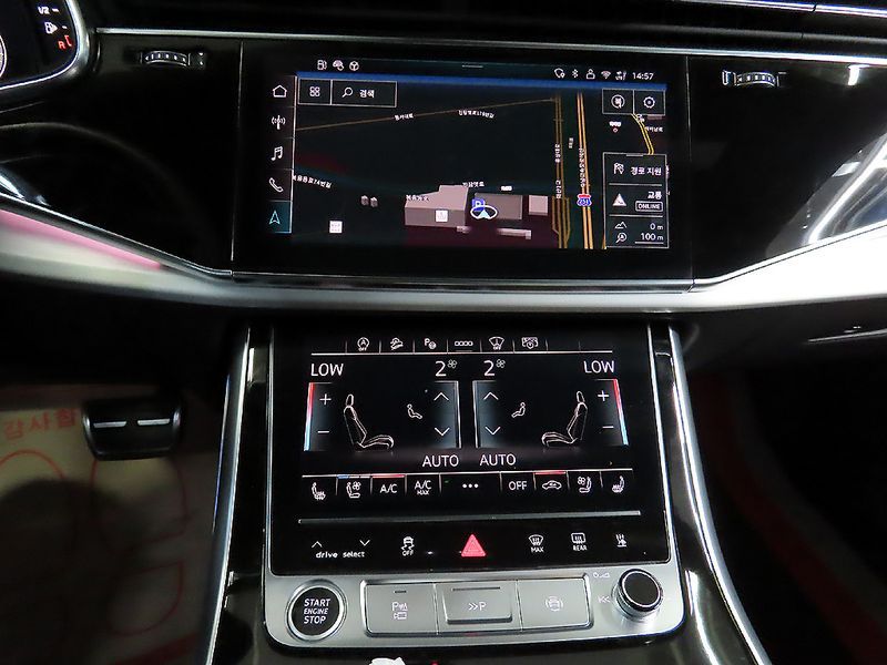 2025 Audi Q8 50 TDI Quattro Premium photo 12